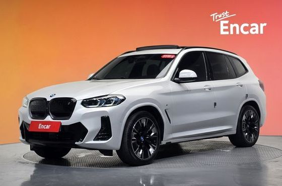 BMW iX3 M Sports — пробег 48 046 км — фото 1 из 5