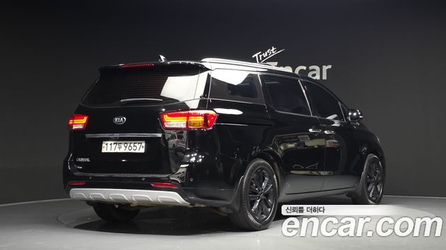 Kia Carnival из Кореи Encar
