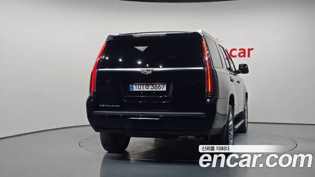 Cadillac Escalade 6.2 4th — пробег 125 870 км — фото 4 из 5