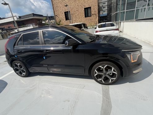 Kia Niro Prestige — пробег 46 095 км — фото 3 из 5