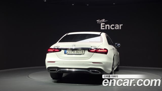 Mercedes-Benz E-Class из Кореи Encar