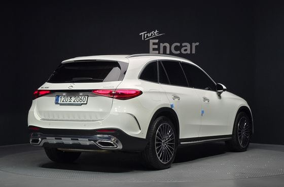 Mercedes-Benz GLC-Class GLC300 4MATIC AMG Line — пробег 44 586 км — фото 2 из 5