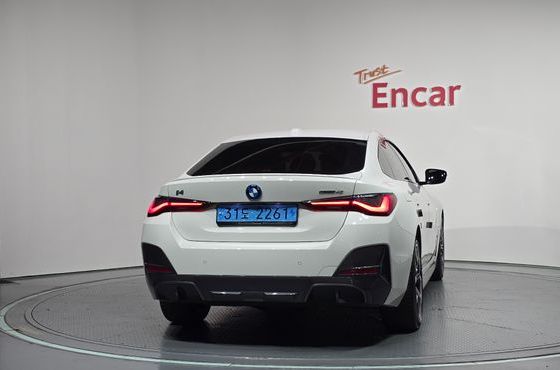 BMW i4 eDrive40 M Sports Pro — пробег 58 895 км — фото 4 из 5
