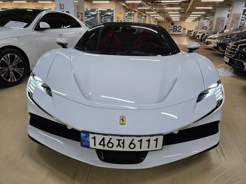 Ferrari SF90 4.0 — пробег 6 800 км — фото 2 из 5