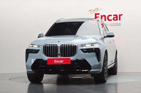 BMW X7 xDrive 40d M Sport 7 STR — пробег 9 778 км — фото 3 из 5