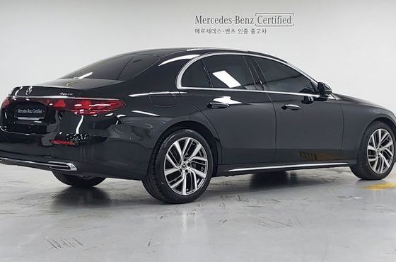Mercedes-Benz E-Class E220d 4MATIC Exclusive — пробег 22 997 км — фото 2 из 5