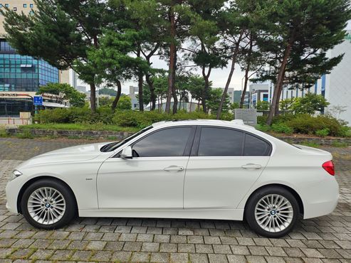 BMW 3-Series 320i Luxury — пробег 156 380 км — фото 5 из 5