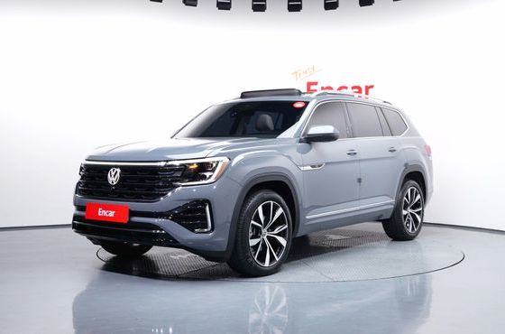 Volkswagen Atlas 2.0 TSI R-LINE 6-Seater — пробег 6 757 км — фото 1 из 5