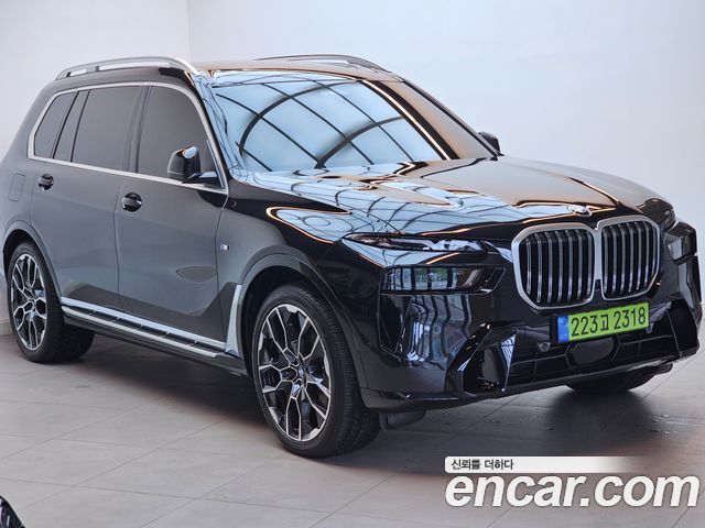 BMW X7 xDrive 40d M Sport 6STR — пробег 13 800 км — фото 1 из 5