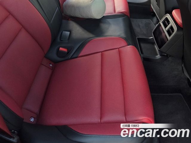 Porsche Taycan Base 4 — пробег 6 700 км — фото 5 из 5
