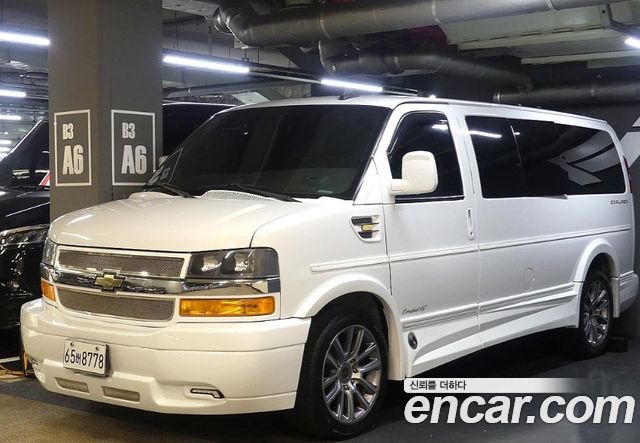 Chevrolet Express Van 6.0 — пробег 72 144 км — фото 2 из 5