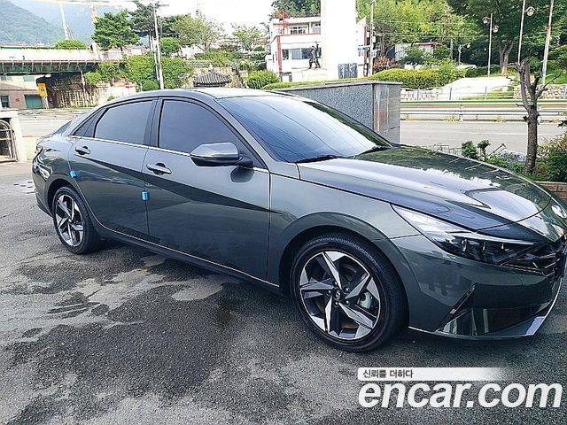 Hyundai AVANTE 1.6 Inspiration — пробег 5 185 км — фото 1 из 5