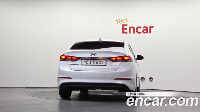 Hyundai AVANTE из Кореи Encar