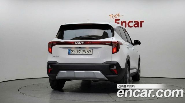 Kia Seltos Gasoline 2.0 2WD Trendy — пробег 45 756 км — фото 4 из 5