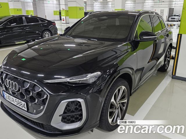 Audi Q5 40 TFSI Quattro S Line — пробег 9 500 км — фото 2 из 5