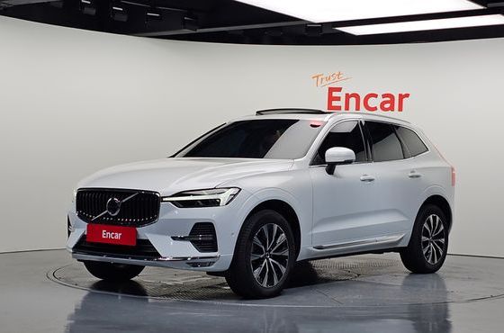 Volvo XC60 T8 Ultra Bright — пробег 8 778 км — фото 1 из 5