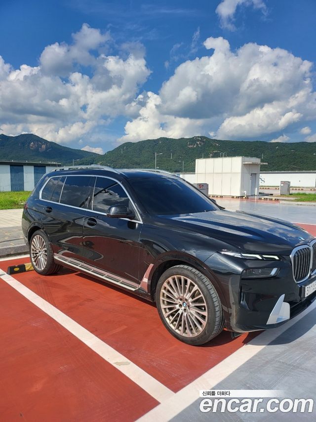 BMW X7 xDrive 40i Design Pure Excellence 7-Seater — пробег 49 994 км — фото 2 из 5