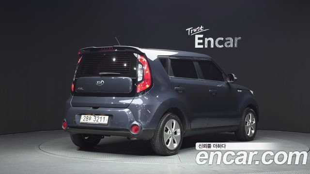 Kia Soul 1.6 GDi Luxury — пробег 97 069 км — фото 2 из 5