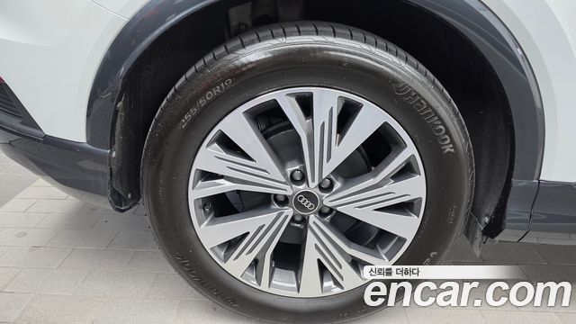 Audi Q4 e-tron из Кореи Encar