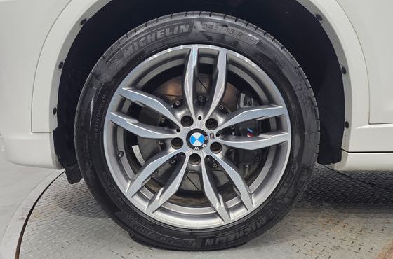 BMW X3 xDrive 28i — пробег 129 492 км — фото 5 из 5