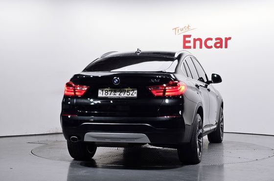 BMW X4 xDrive20d — пробег 162 331 км — фото 4 из 5