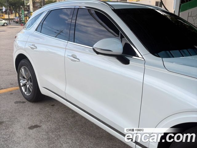 Genesis GV70 2.5T Gasoline 2WD — пробег 8 898 км — фото 5 из 5