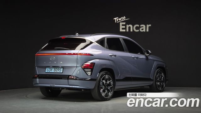 Hyundai Kona Long Range Inspiration — пробег 24 755 км — фото 2 из 5