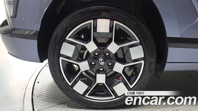 Hyundai Kona Long Range Inspiration — пробег 24 755 км — фото 5 из 5
