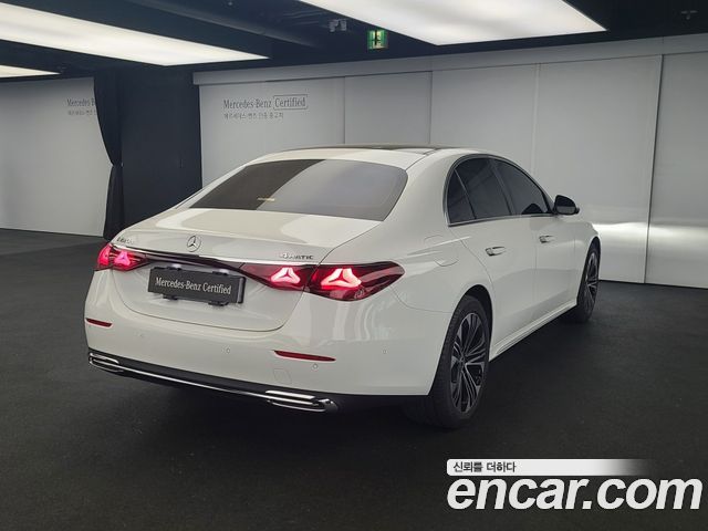 Mercedes-Benz E-Class из Кореи Encar