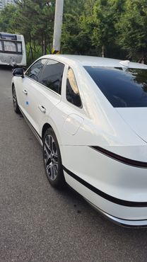 Hyundai Grandeur 2,5 Gasoline 2WD Exclusive — пробег 14 000 км — фото 2 из 5