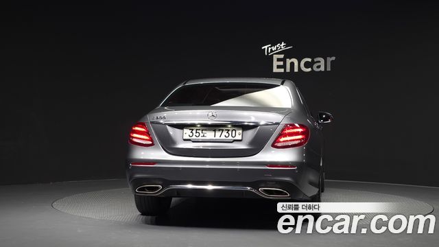 Mercedes-Benz E-Class из Кореи Encar