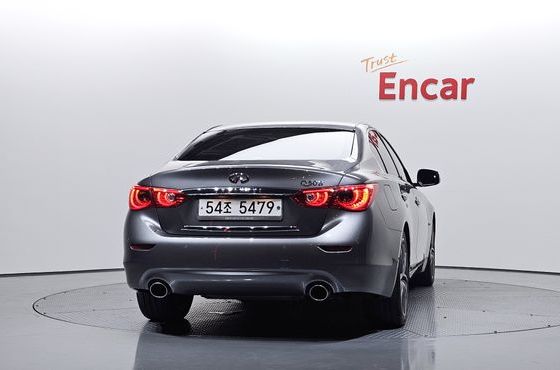 Infiniti Q50 3.5 Hybrid Essence — пробег 74 234 км — фото 4 из 5