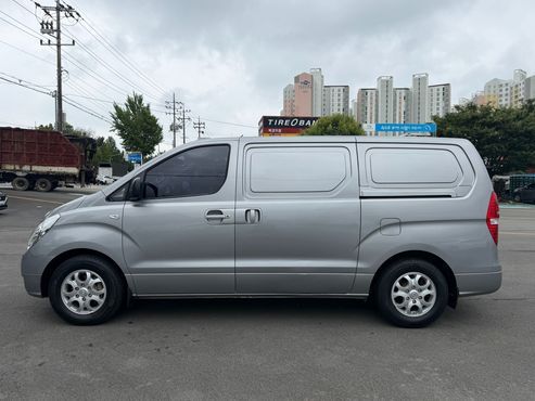 Hyundai Starex 3-Seater VAN CVX Deluxe — пробег 167 687 км — фото 3 из 5