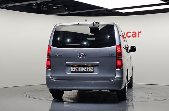 Hyundai Starex Wagon 12-Seater Smart — пробег 70 301 км — фото 4 из 5