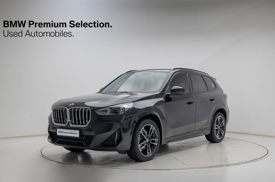 BMW X1 xDrive 20i M Sport — пробег 10 495 км — фото 1 из 5