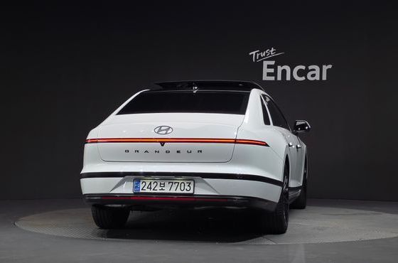 Hyundai Grandeur Calligraphy — пробег 17 605 км — фото 4 из 5