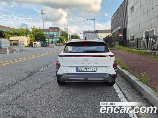 Hyundai Kona Gasoline 1.6 Turbo 4WD Inspiration — пробег 30 000 км — фото 4 из 5