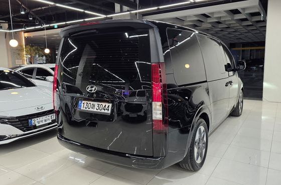 Hyundai Staria Tourer 9-Seater Modern — пробег 71 521 км — фото 5 из 5