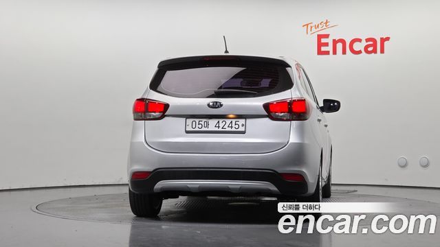 Kia Carens из Кореи Encar
