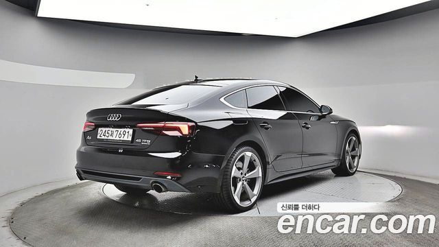 Audi A5 45 TFSI Quattro Premium Sportback — пробег 64 004 км — фото 4 из 5