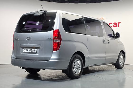 Hyundai Starex 5-Seater VAN Smart — пробег 236 577 км — фото 2 из 5