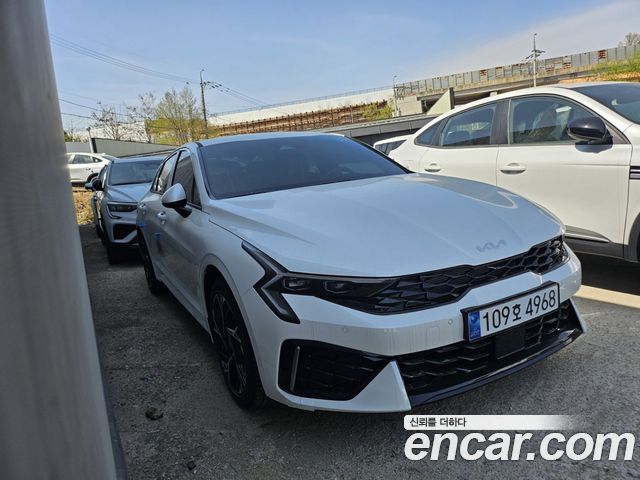 Kia K5 2.0 Prestige — пробег 3 555 км — фото 3 из 5