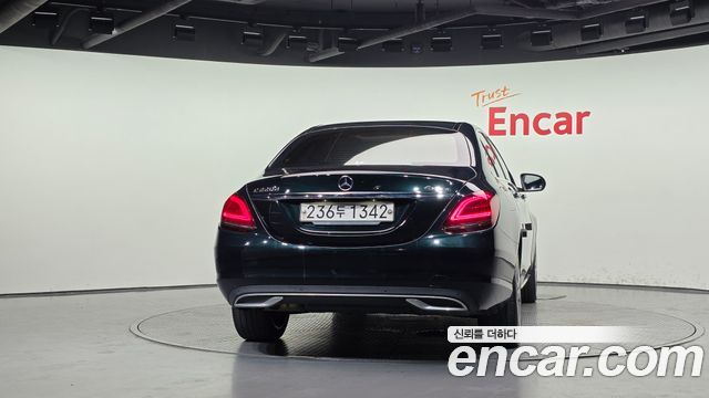Mercedes-Benz C-Class C220 d 4MATIC Exclusive — пробег 115 804 км — фото 4 из 5