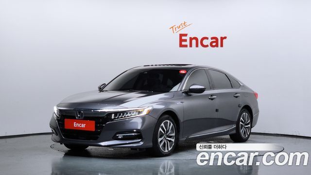 Honda Accord 2.0 Hybrid Touring — пробег 105 031 км — фото 1 из 5
