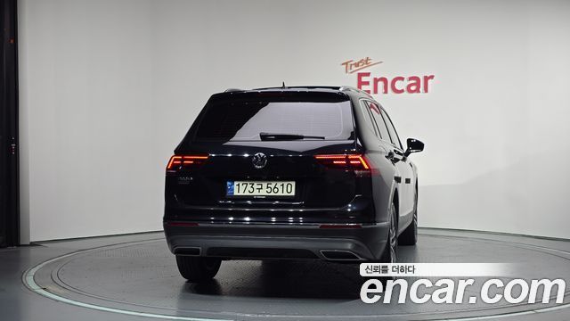 Volkswagen Tiguan 2.0 TDI Prestige — пробег 75 611 км — фото 4 из 5