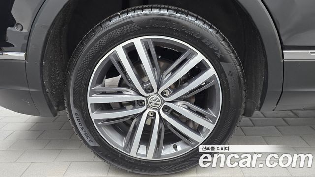 Volkswagen Tiguan 2.0 TDI Prestige — пробег 75 611 км — фото 5 из 5