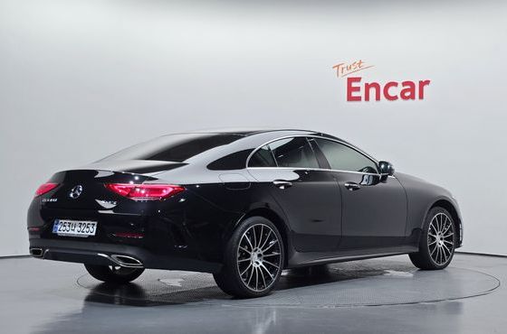 Mercedes-Benz CLS-Class CLS450 4MATIC AMG Line — пробег 42 316 км — фото 2 из 5
