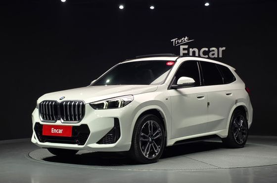 BMW X1 xDrive 20i M Sport — пробег 15 585 км — фото 1 из 5