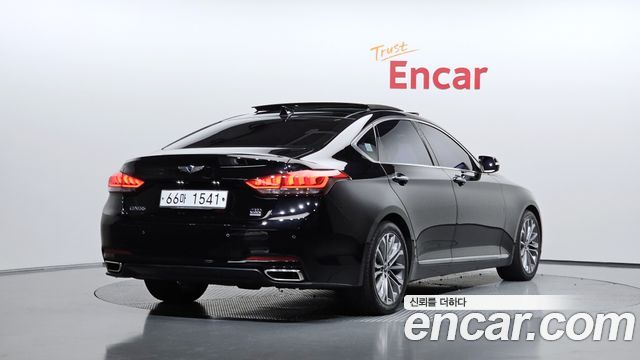 Hyundai Genesis из Кореи Encar