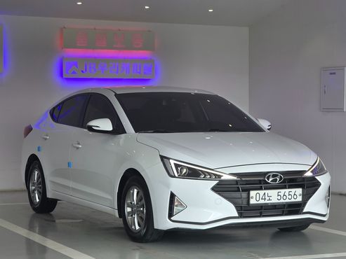 Hyundai AVANTE 1.6 Smart — пробег 176 512 км — фото 1 из 5
